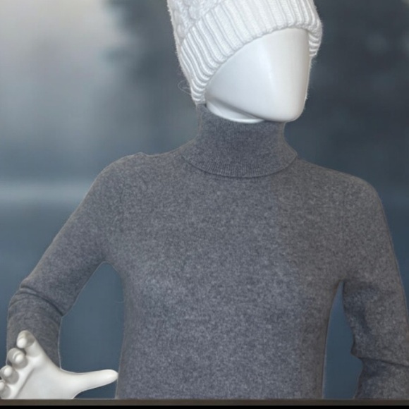 C by Bloomingdale’s Cashmere 100% 2-Ply Cashmere size M - Picture 14 of 17